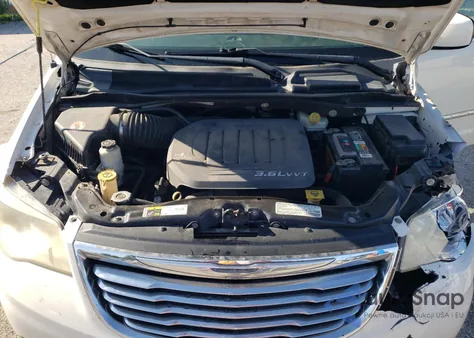 2013 Chrysler Town & Country Touring from USA, damaged, VIN 2C4RC1BG7DR721653